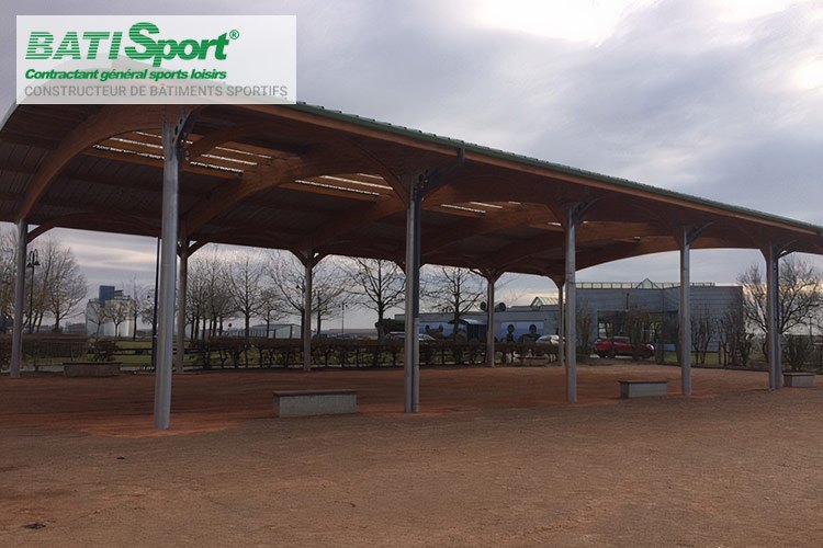 Boulodrome construit par batisport vu de cote.