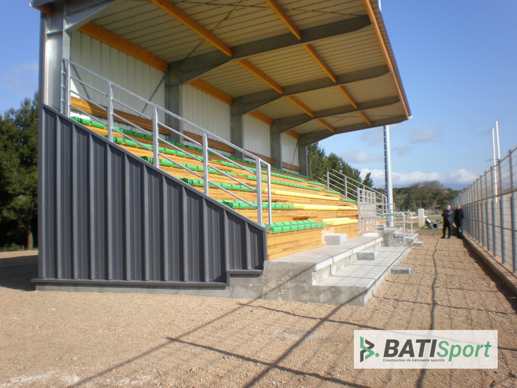 Tribunes bonifacio construction des tribunes du stade de bonifacio.